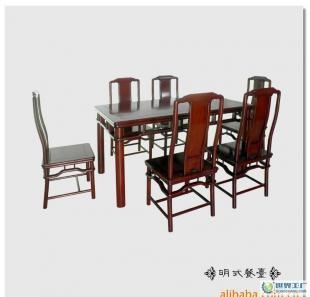 明式雅韻，紅檀生輝——探秘七件套紅木餐臺(tái)的藝術(shù)與價(jià)值